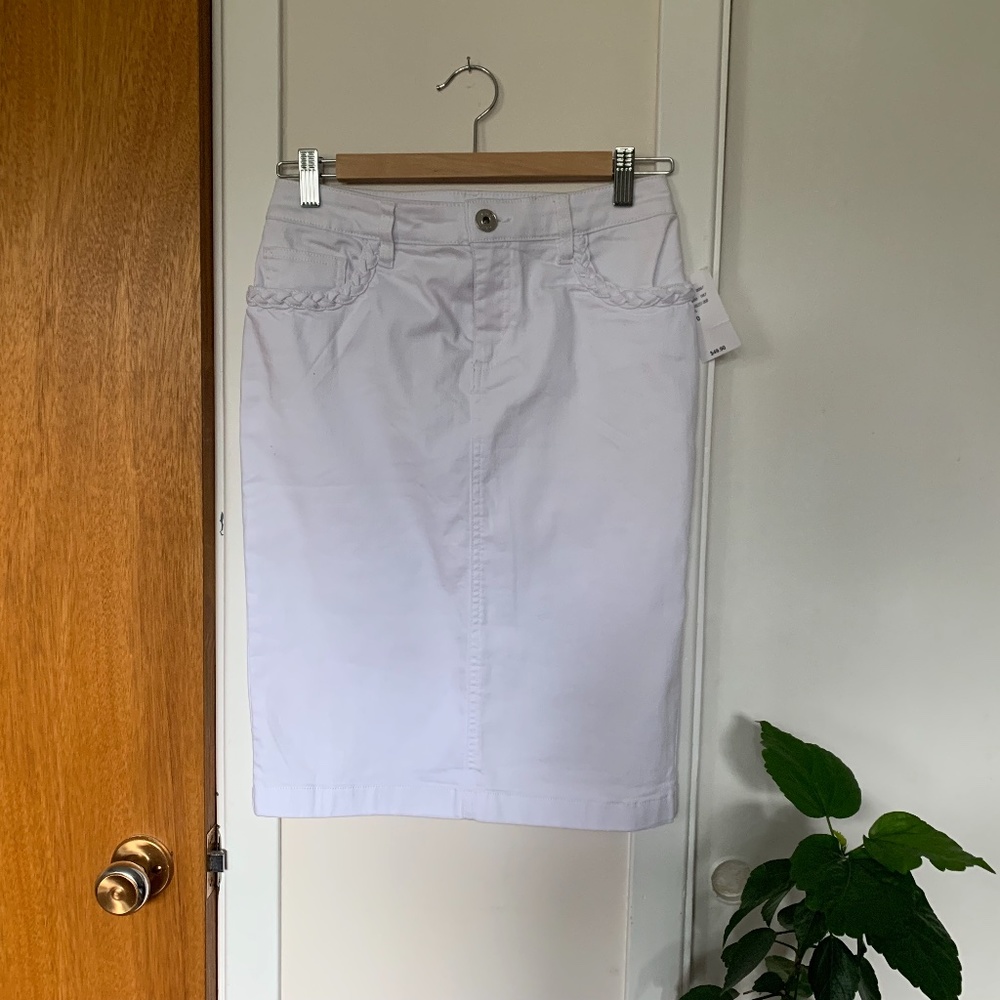 White jean pencil skirt